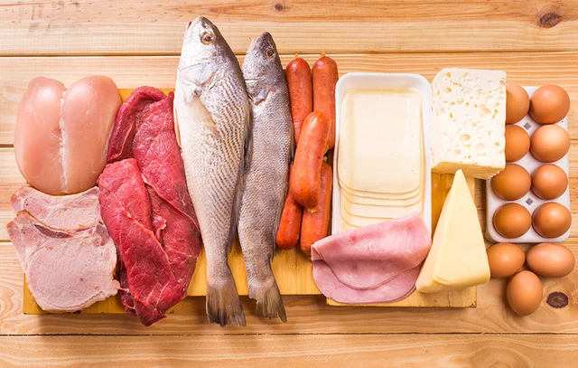 12 Cách giảm cân an toàn dễ thực hiện tại nhà - Hakichi 1 protein thit ca trung