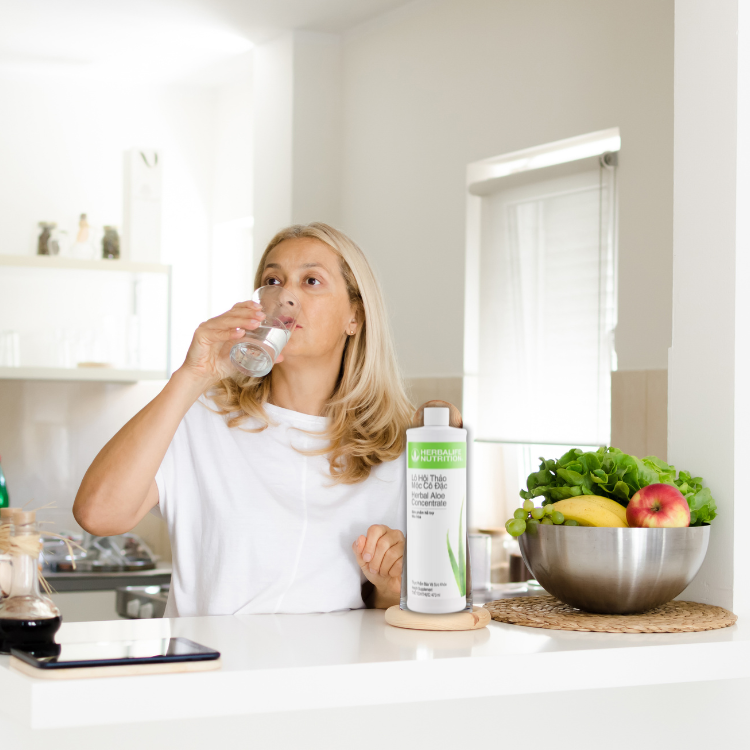 Nước lô hội Herbalife có tốt không? - Hakichi 3 Lo hoi Herbalife 7