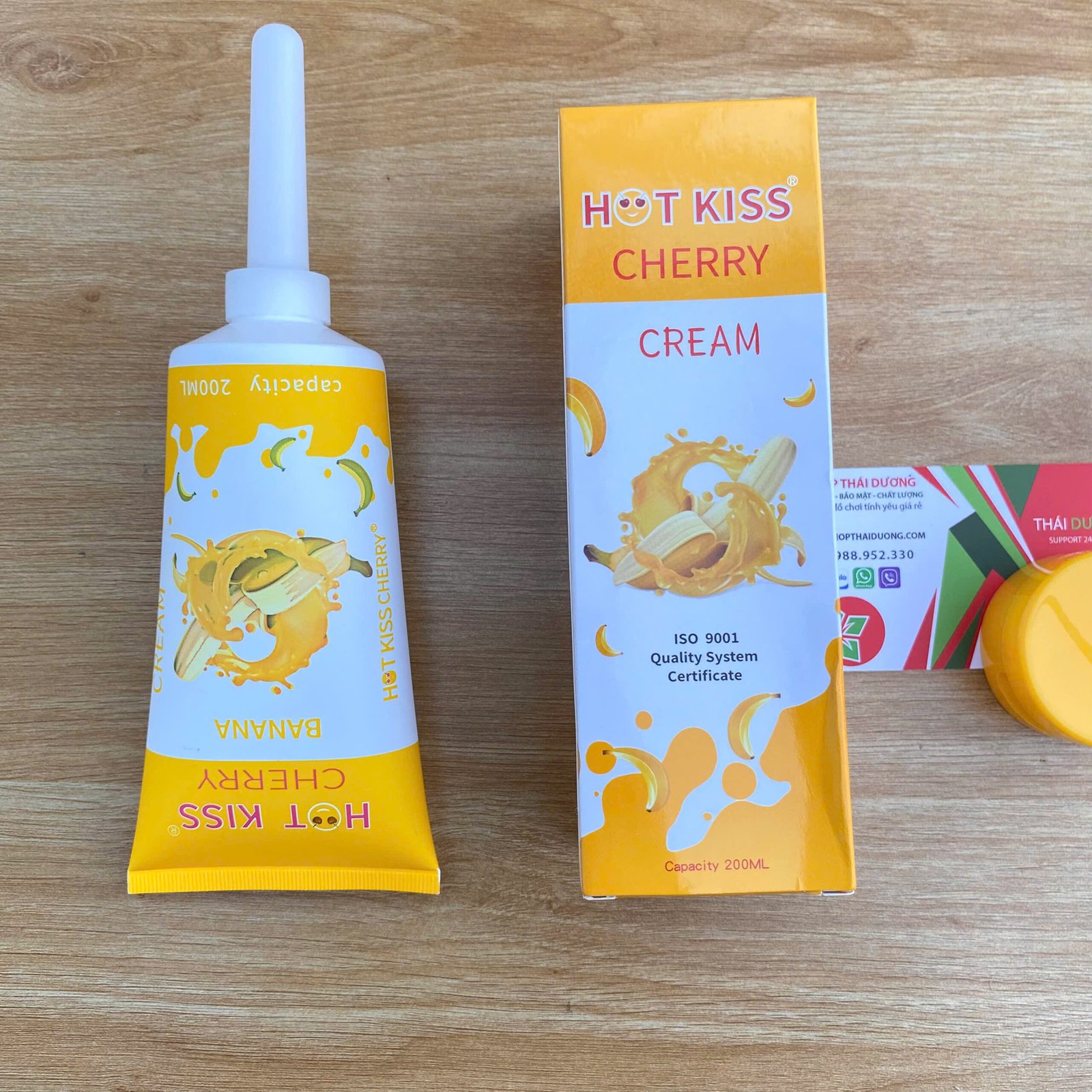 Gel Bôi Trơn Hương Chuối Hot Kiss Chery BANANA 200ml