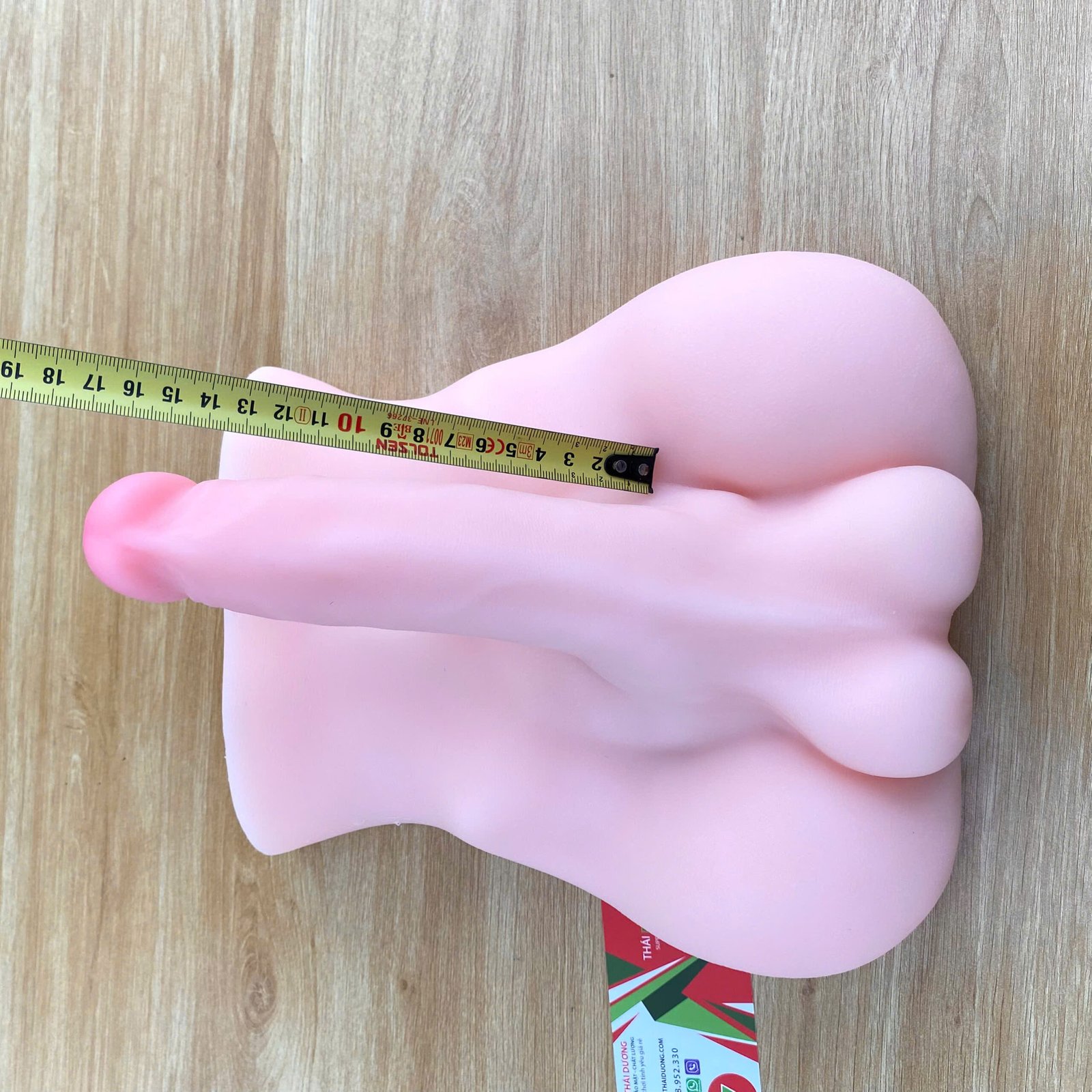 Dương Vật Giả Hít Tường Silicon Nguyên Khối 2,5kg Cho Nữ